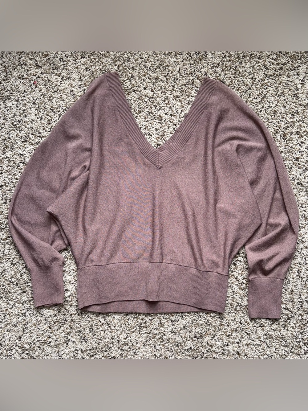 Express Mauve Taupe Deep V-Neck Batwing Dolman Sleeve Sweater M